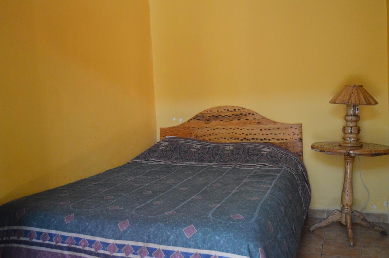 Hostal Coronel Pedro Arraya ตูปิซา ภายนอก รูปภาพ