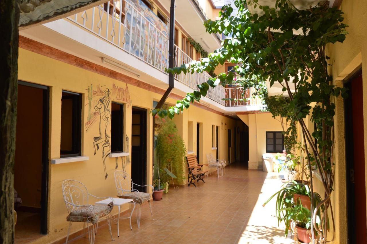 Hostal Coronel Pedro Arraya ตูปิซา ภายนอก รูปภาพ